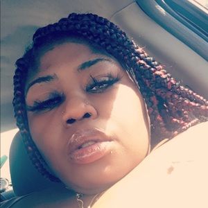 Meet your Posher, Devanna